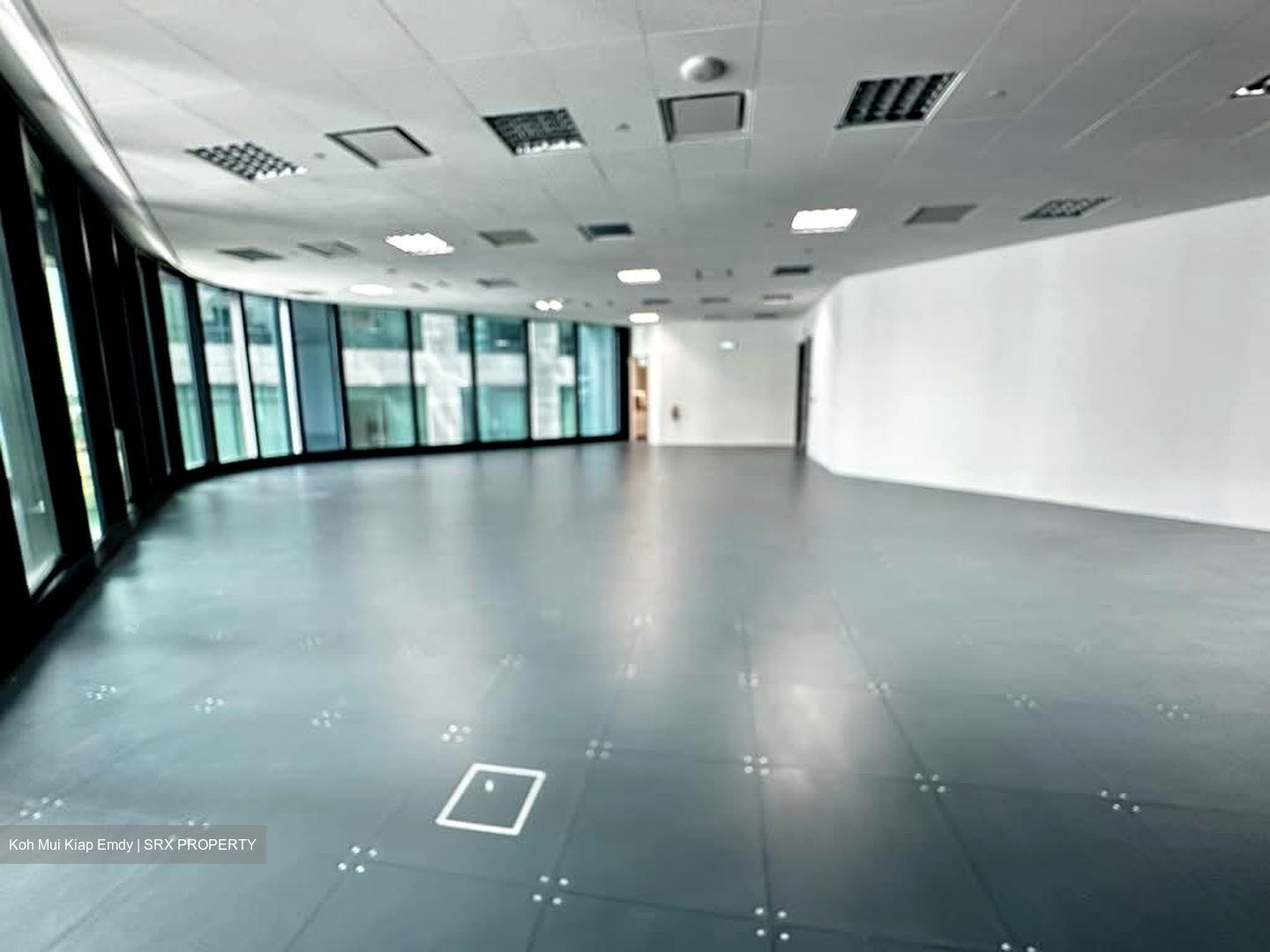 Hub Synergy Point (D2), Office #567608141